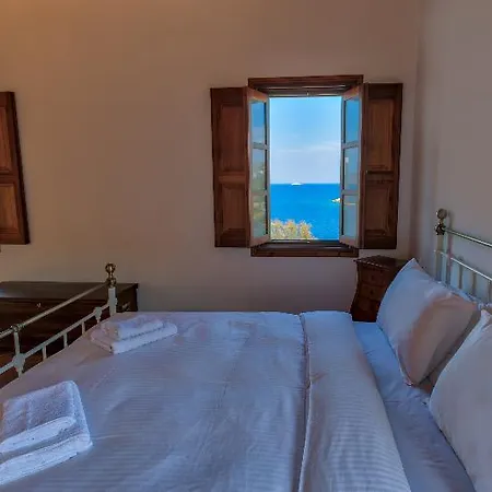 Allotina Houses Hotel