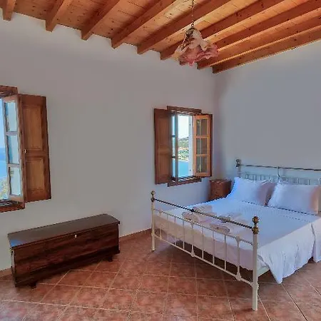 Hotel Allotina Houses *