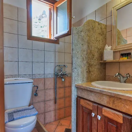 Allotina Houses Hotel