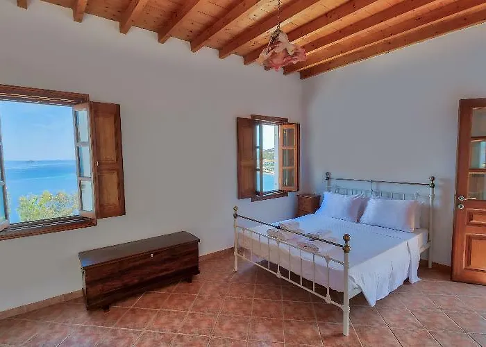 Hotel Allotina Houses *